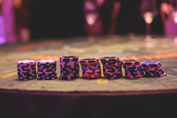 Casino Hold'em hand settlement and payout display